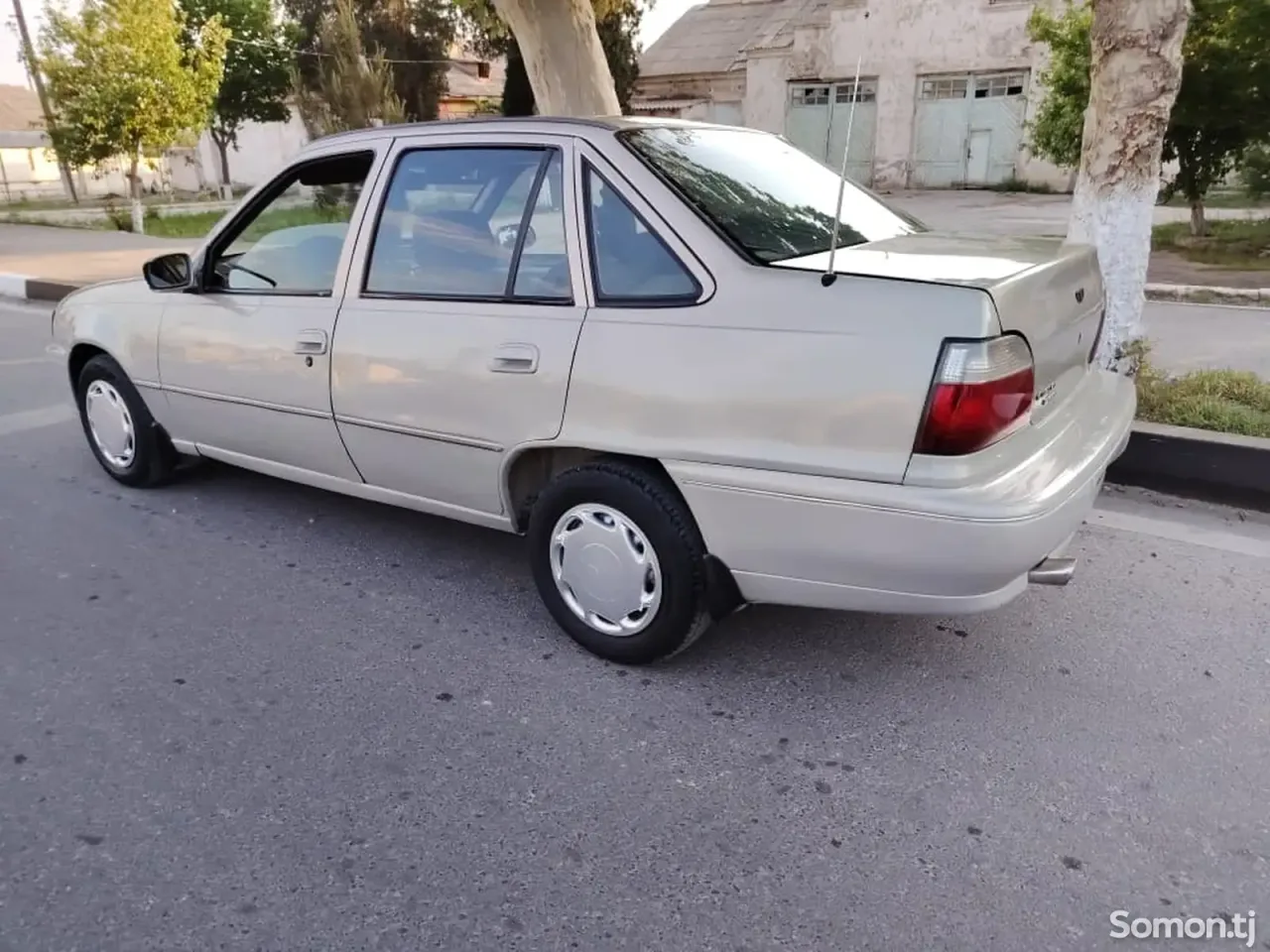 Daewoo Nexia 1996 · 1.5 MT