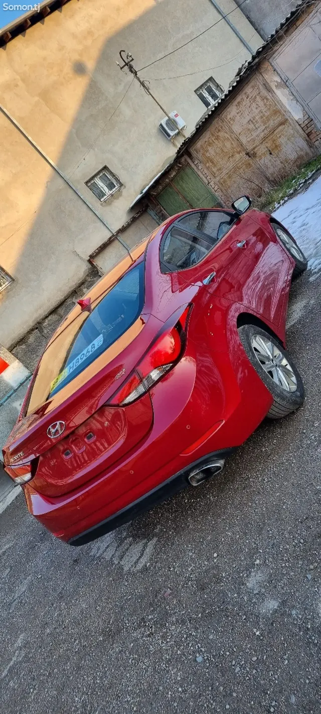 Hyundai Avante 2014 · 1.6 AT