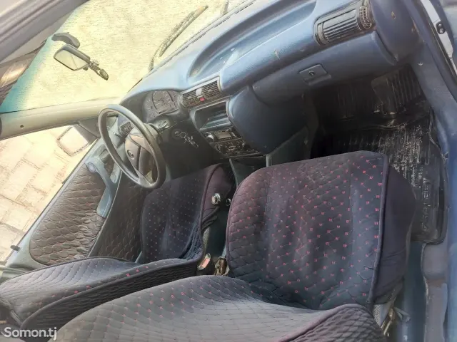Opel Astra F 1993 · 1.6 MT