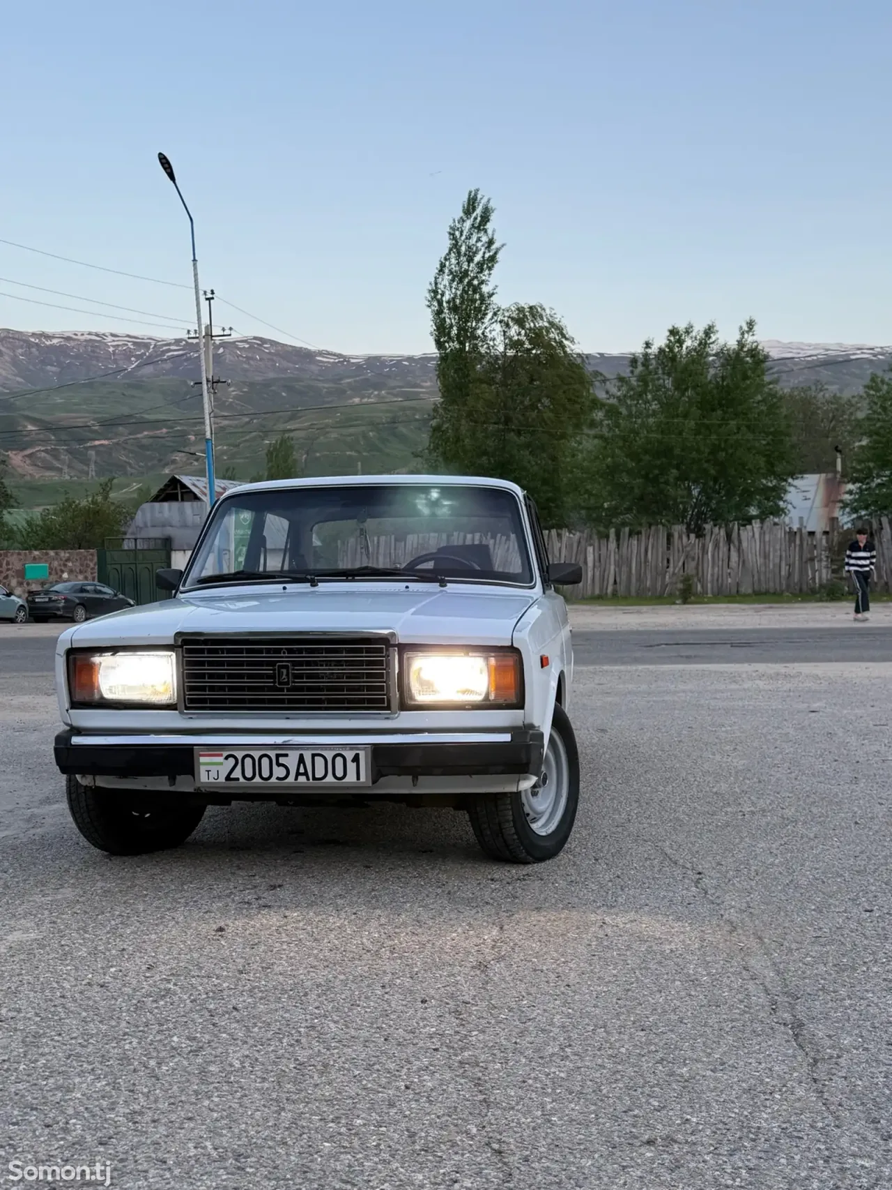 Lada (ВАЗ) 2107 2005 · 1.6 MT