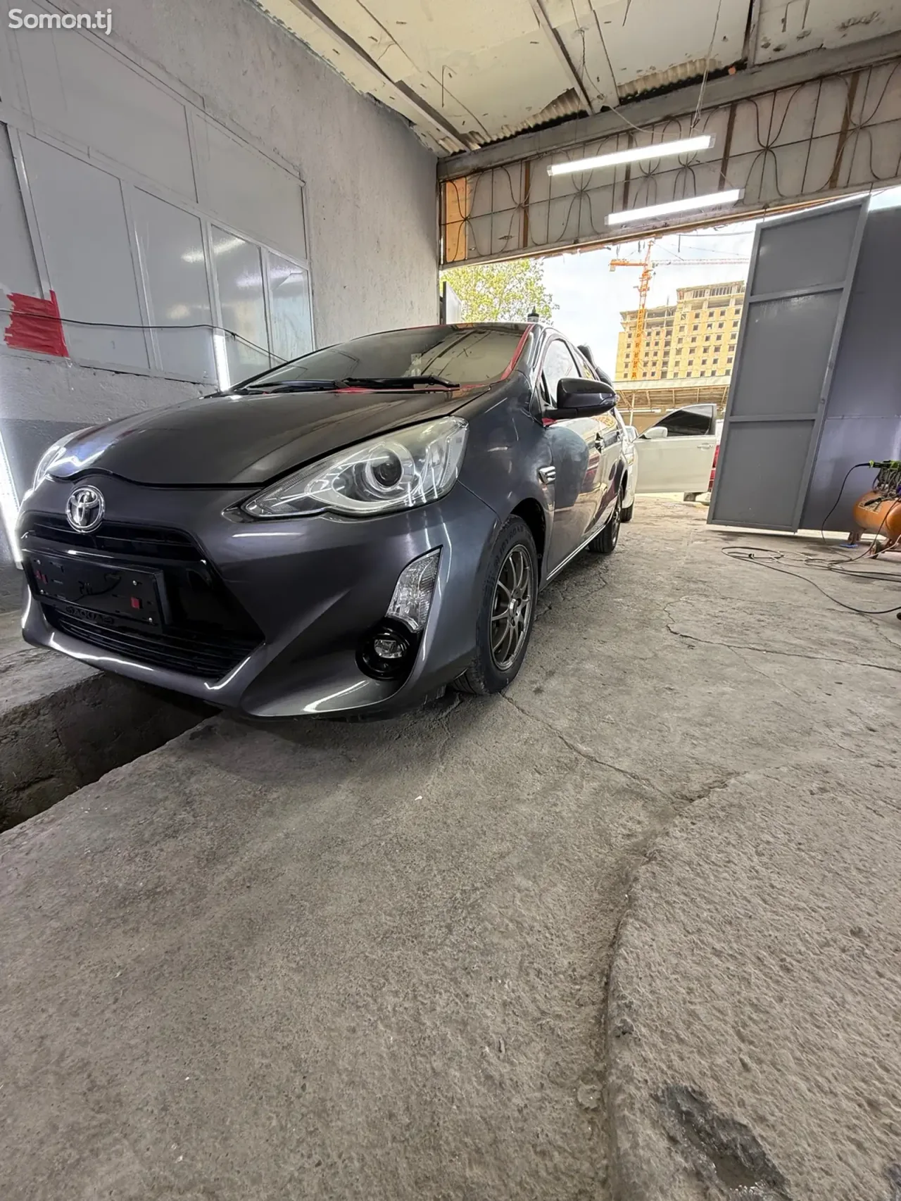 Toyota Aqua 2015 · 1.5 CVT