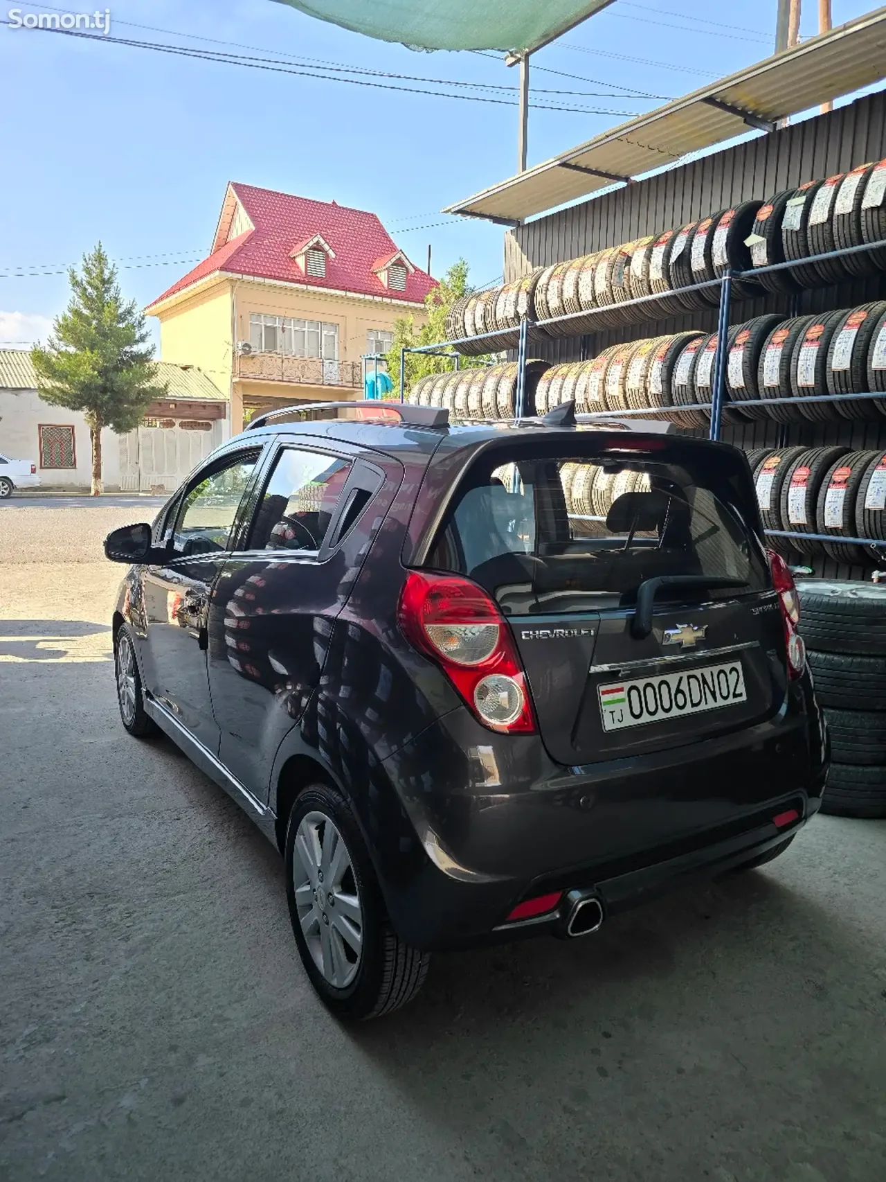 Chevrolet Spark 2014 · 1.0 AT
