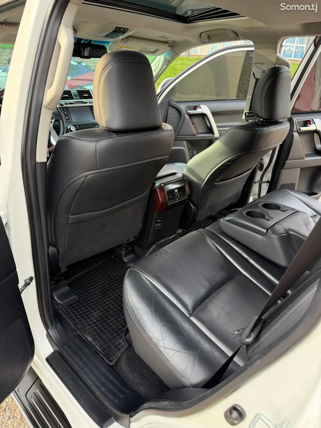 Toyota Land Cruiser Prado 2016 · 2.8 AT
