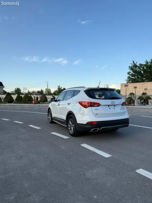 Hyundai Santa Fe 2015 · 2.4 AT