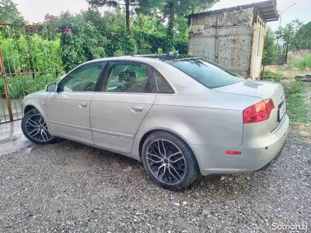 Audi A4 2005 · 3.2 AT