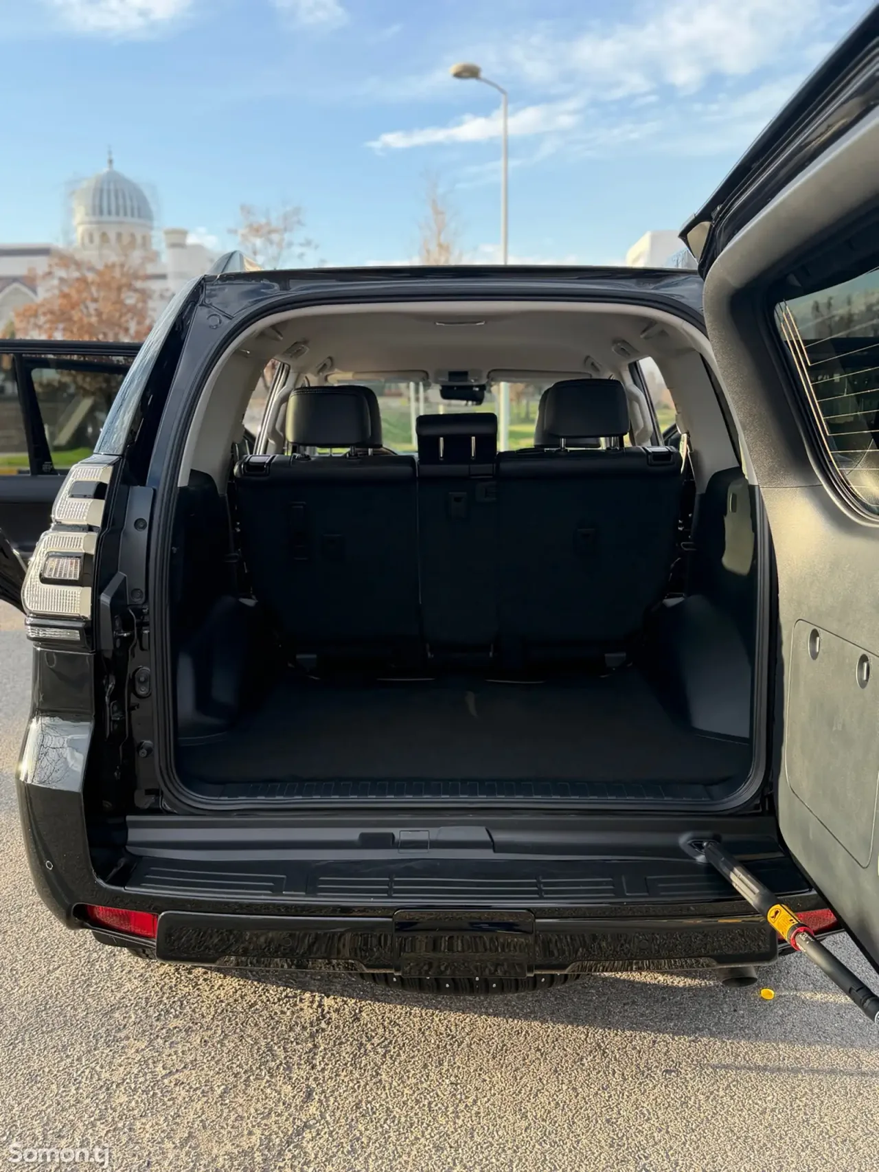 Toyota Land Cruiser Prado 2022 · 3.0 AT
