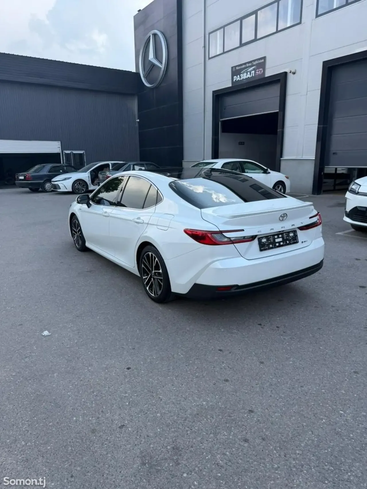 Toyota Camry 2025 · 2.5 AT
