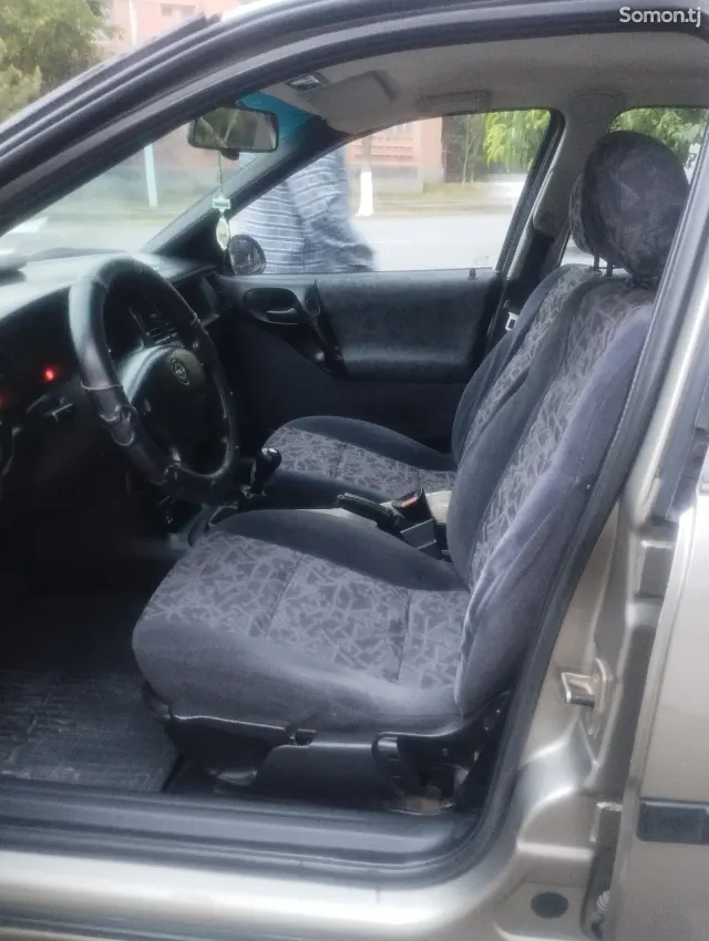 Opel Vectra B 1996 · 1.6 MT
