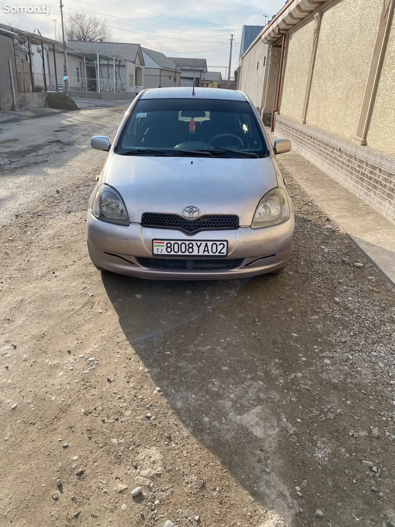 Toyota Vitz 1999 · 1.4 AT