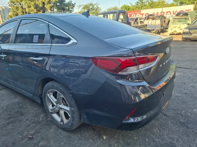 Hyundai Sonata 2018 · 2.0 AT