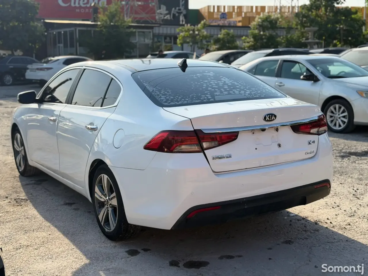 Kia K4 2018 · 2.0 AT