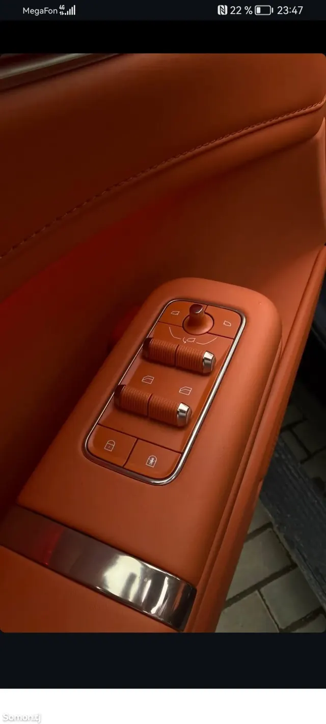 Li Auto (Lixiang) L9 2026 · AT