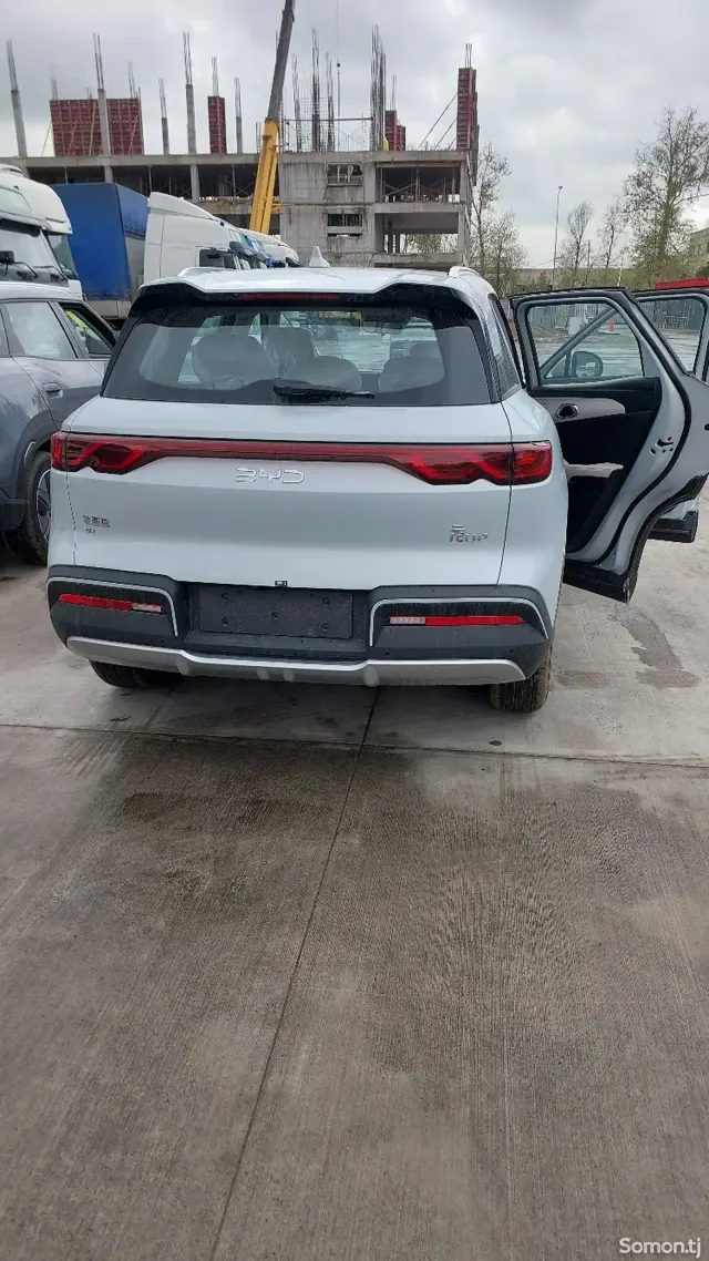 BYD Yuan Up 2025 · 2.5 AMT