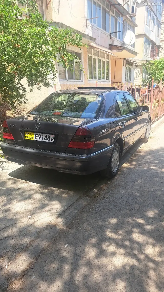 Mercedes-Benz C class 2000 · 1.8 AT