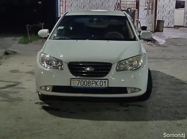 Hyundai Avante 2007 · 1.6 AT