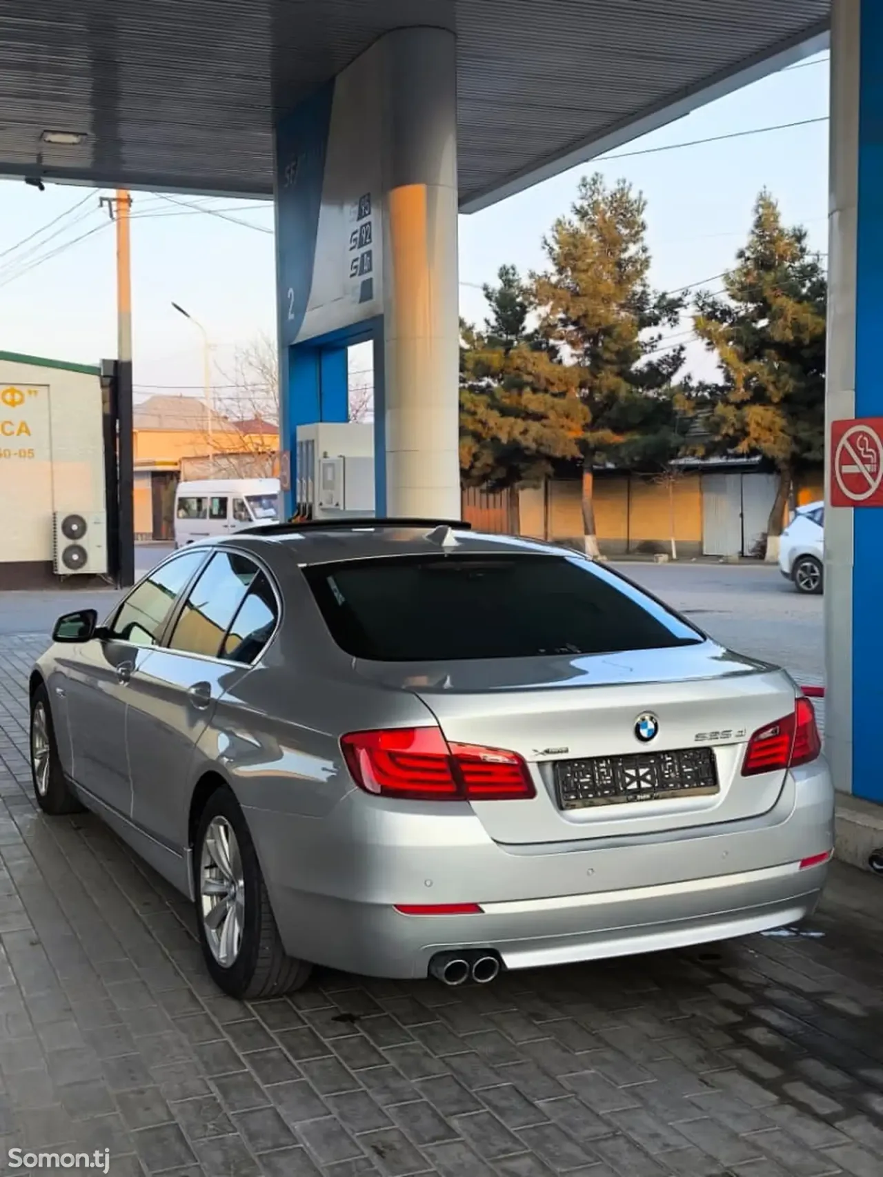 BMW 5 series 2013 · 2.5 AT