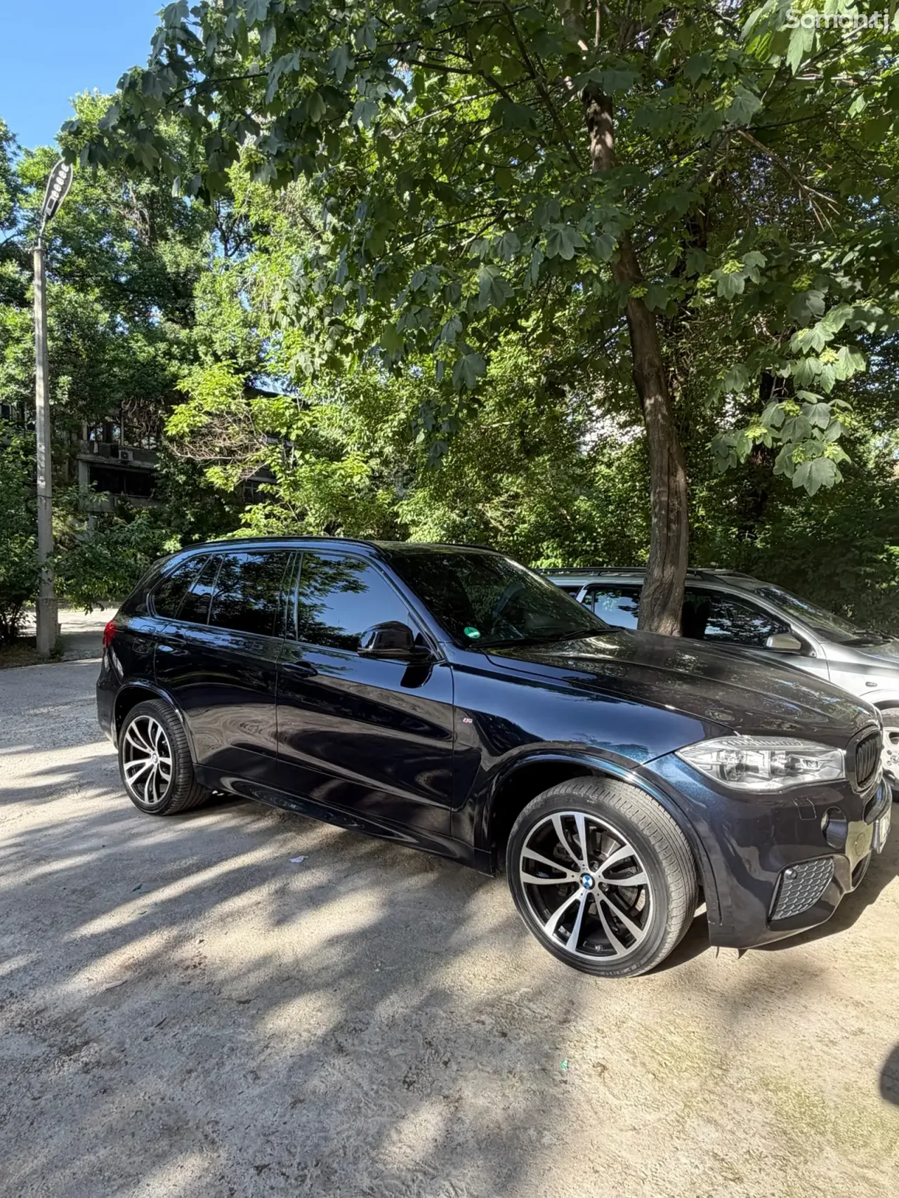 BMW X5 2015 · 3.0 AT