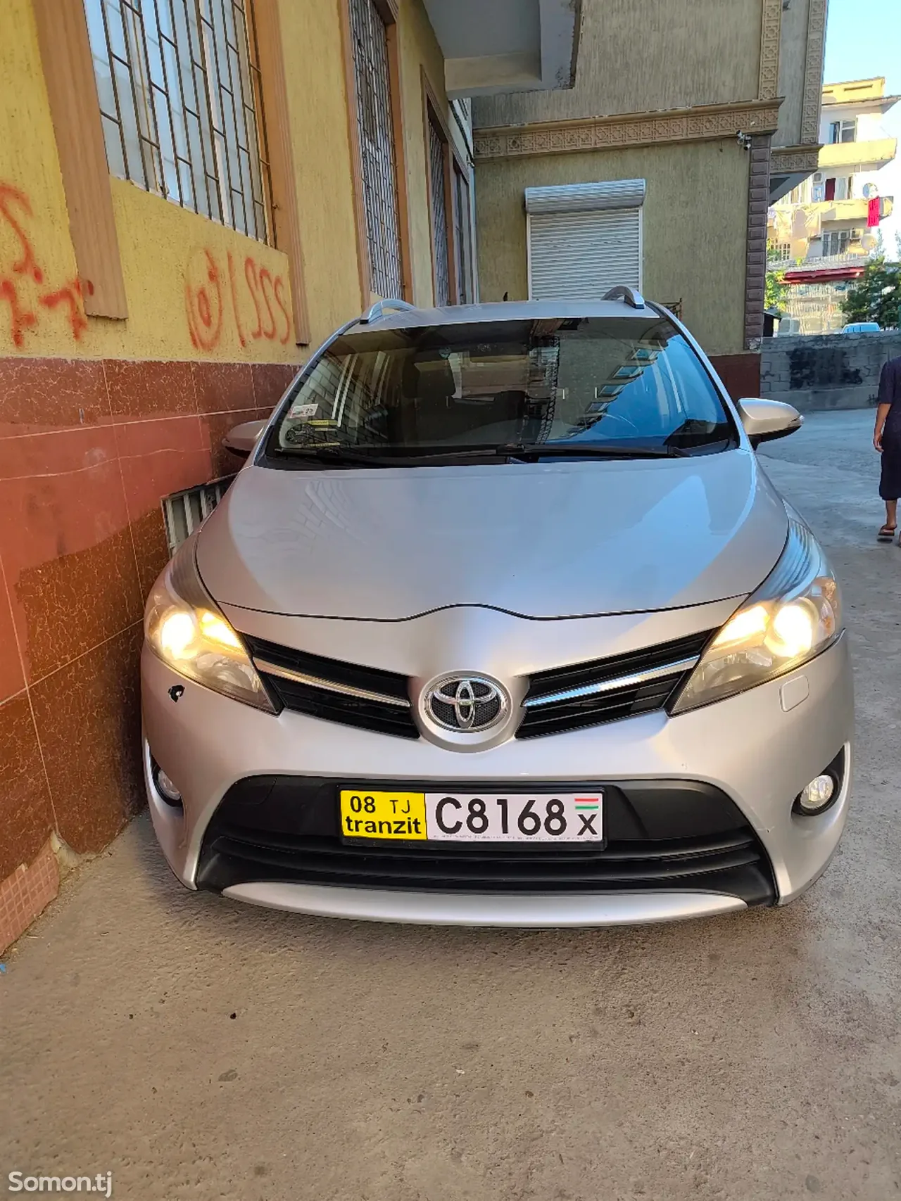 Toyota Verso 2014 · 1.6 MT