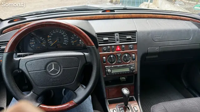 Mercedes-Benz C class 1999 · 2.0 AT