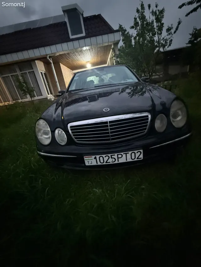 Mercedes-Benz E class 2002 · 2.4 AT