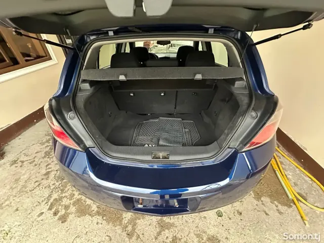 Opel Astra H 2008 · 1.8 AT