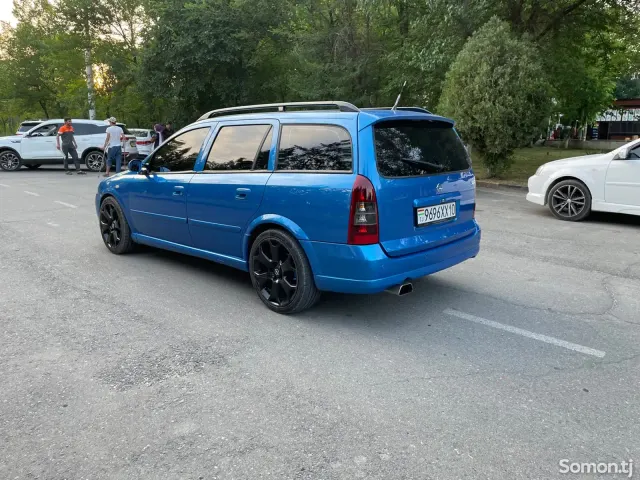 Opel Astra G 2004 · 2.0 MT