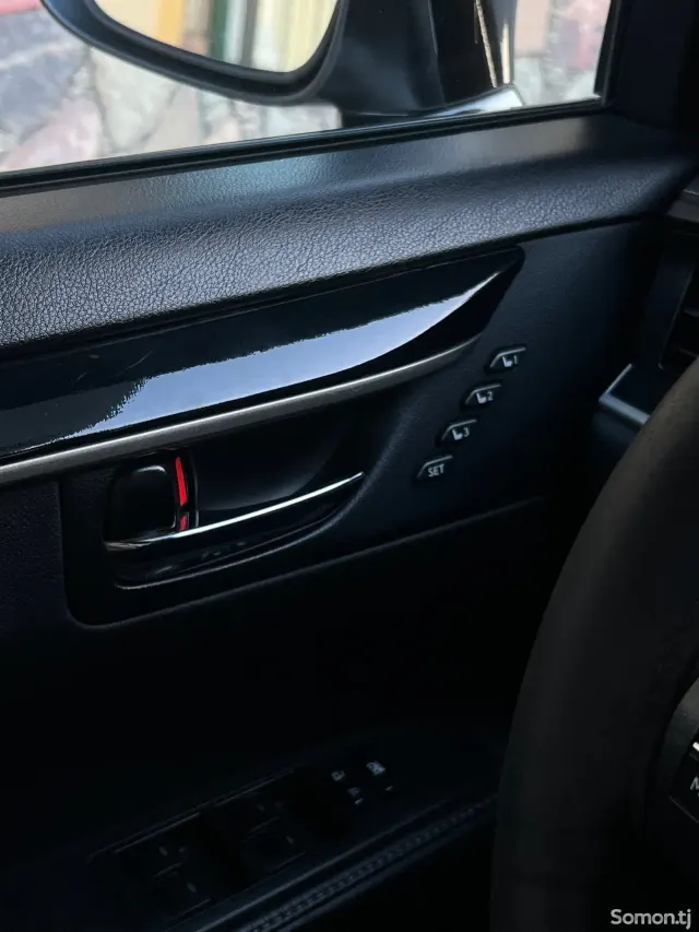 Lexus ES series 2012 · 3.0 AT