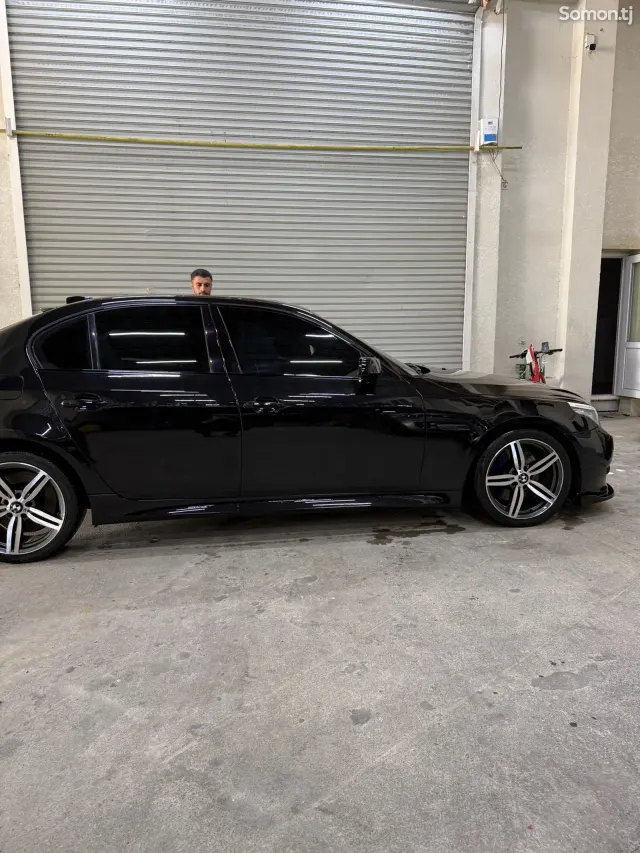 BMW 5 series 2009 · 4.8 AMT