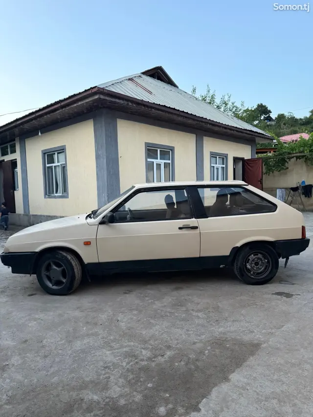 Lada (ВАЗ) 2108 1988 · 1.5 MT