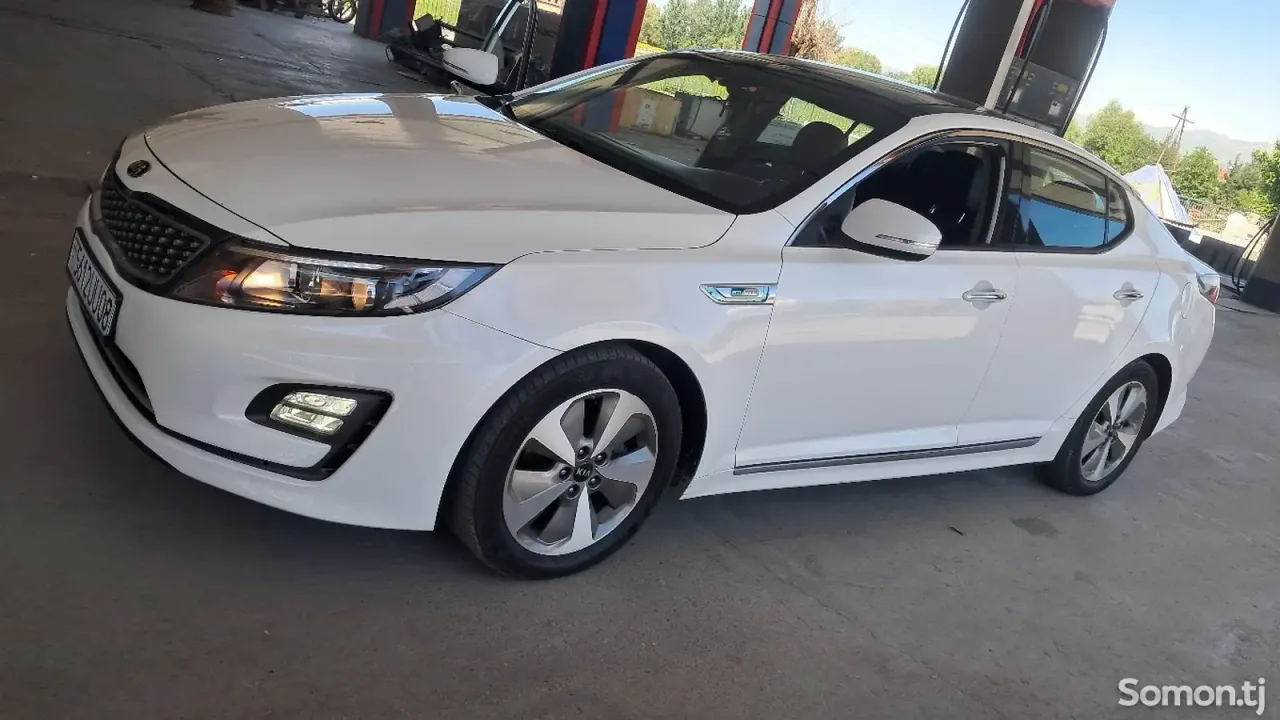 Kia K5 2015 · 2.0 AT