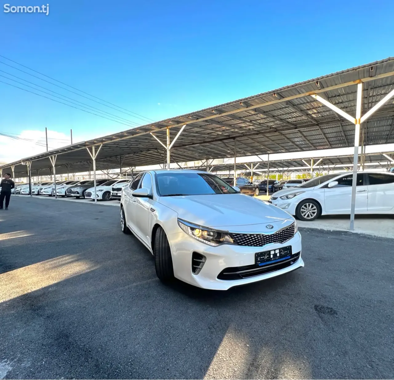 Kia K5 2015 · 2.0 AT