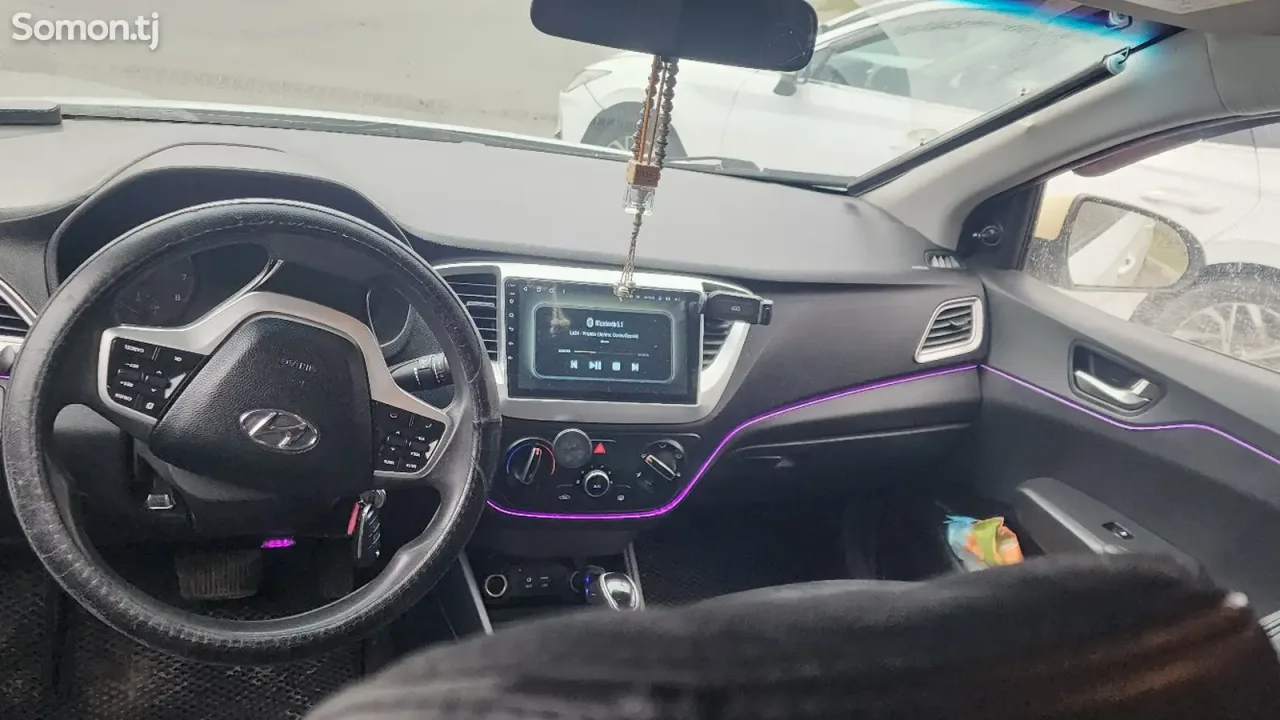 Hyundai Solaris 2019 · 1.4 AT