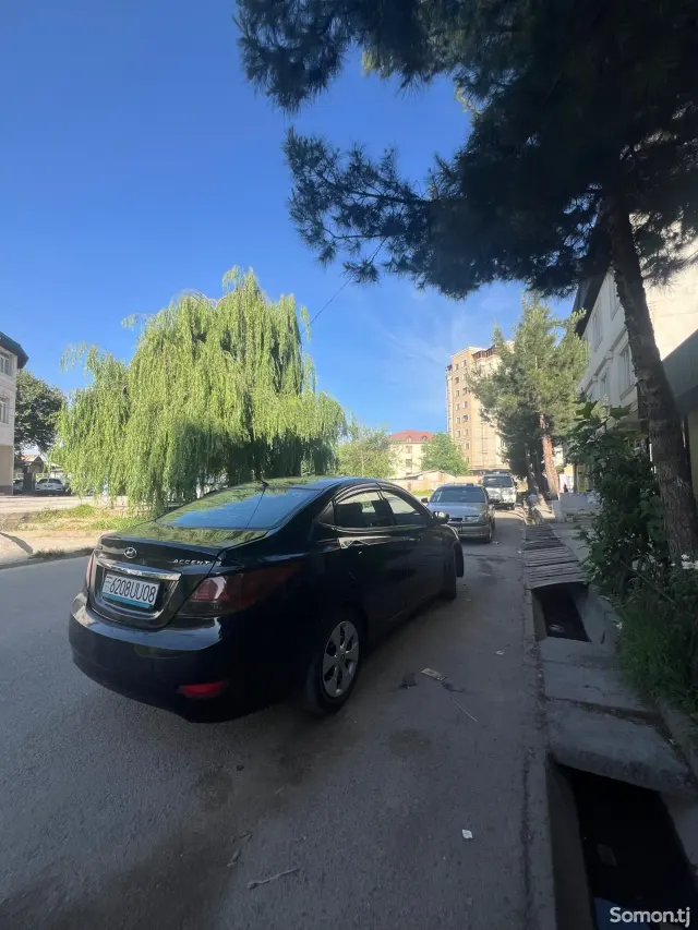 Hyundai Solaris 2016 · 1.6 AT