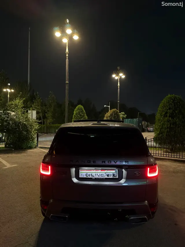 Land Rover Range Rover Sport 2018 · 3.0 AT
