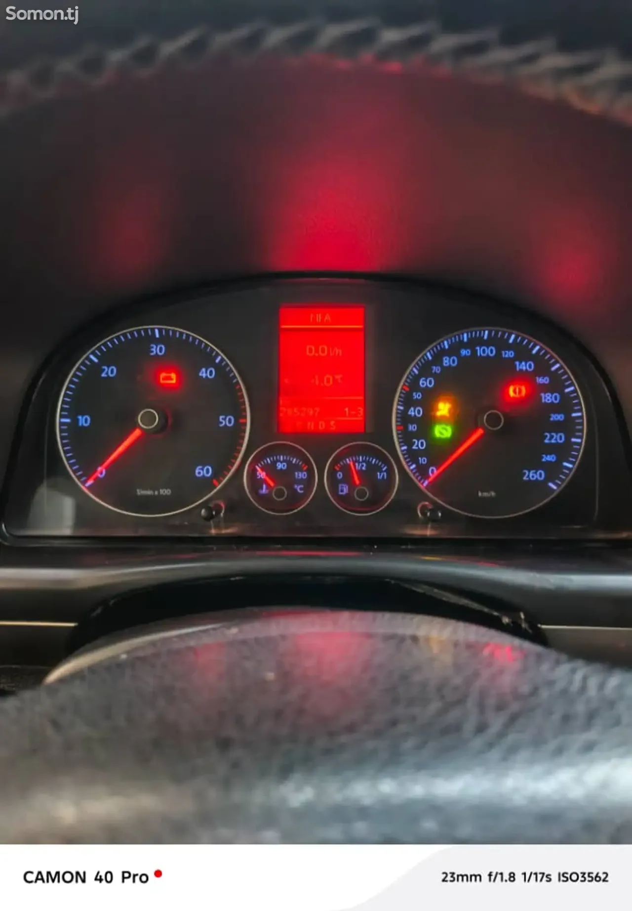 Volkswagen Touran 2007 · 1.9 AT