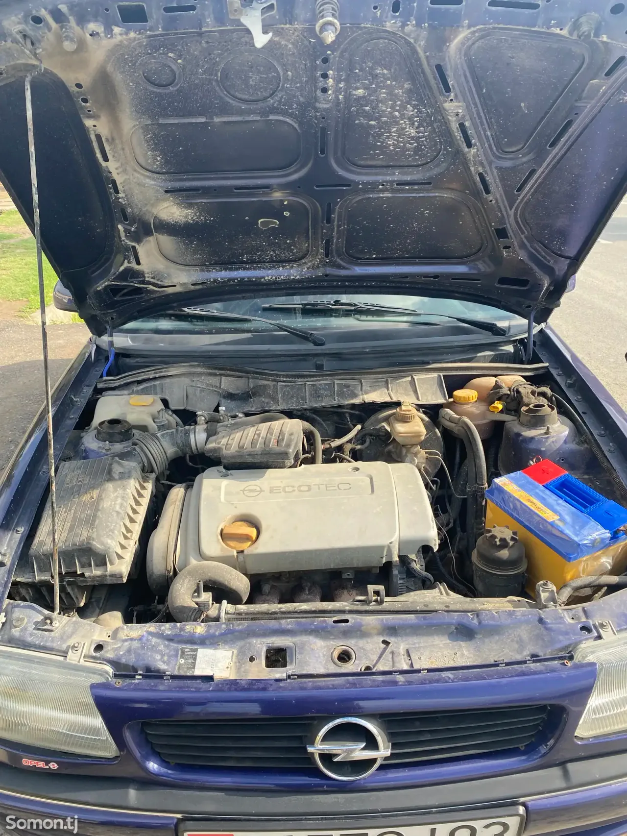 Opel Astra F 1996 · 1.6 MT