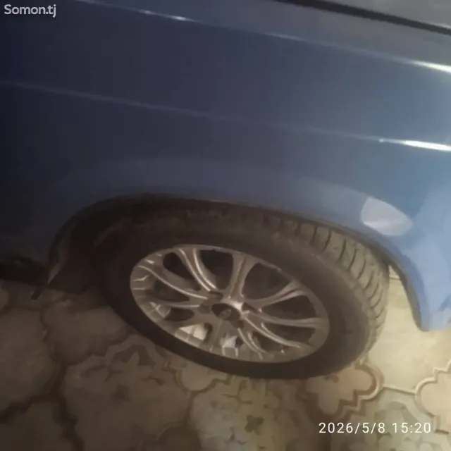 Lada (ВАЗ) 2105 1985 · 1.6 MT
