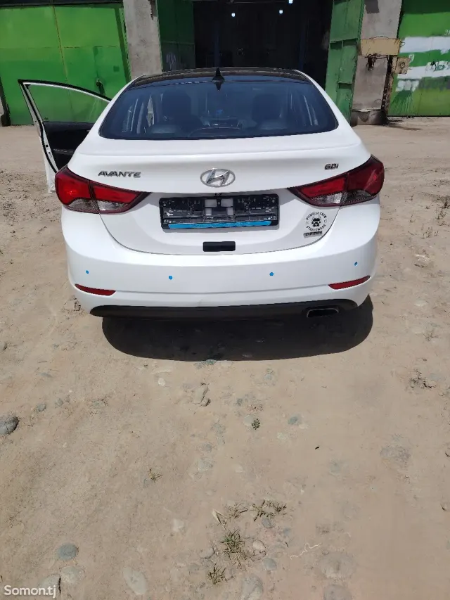 Hyundai Avante 2014 · 1.6 AT