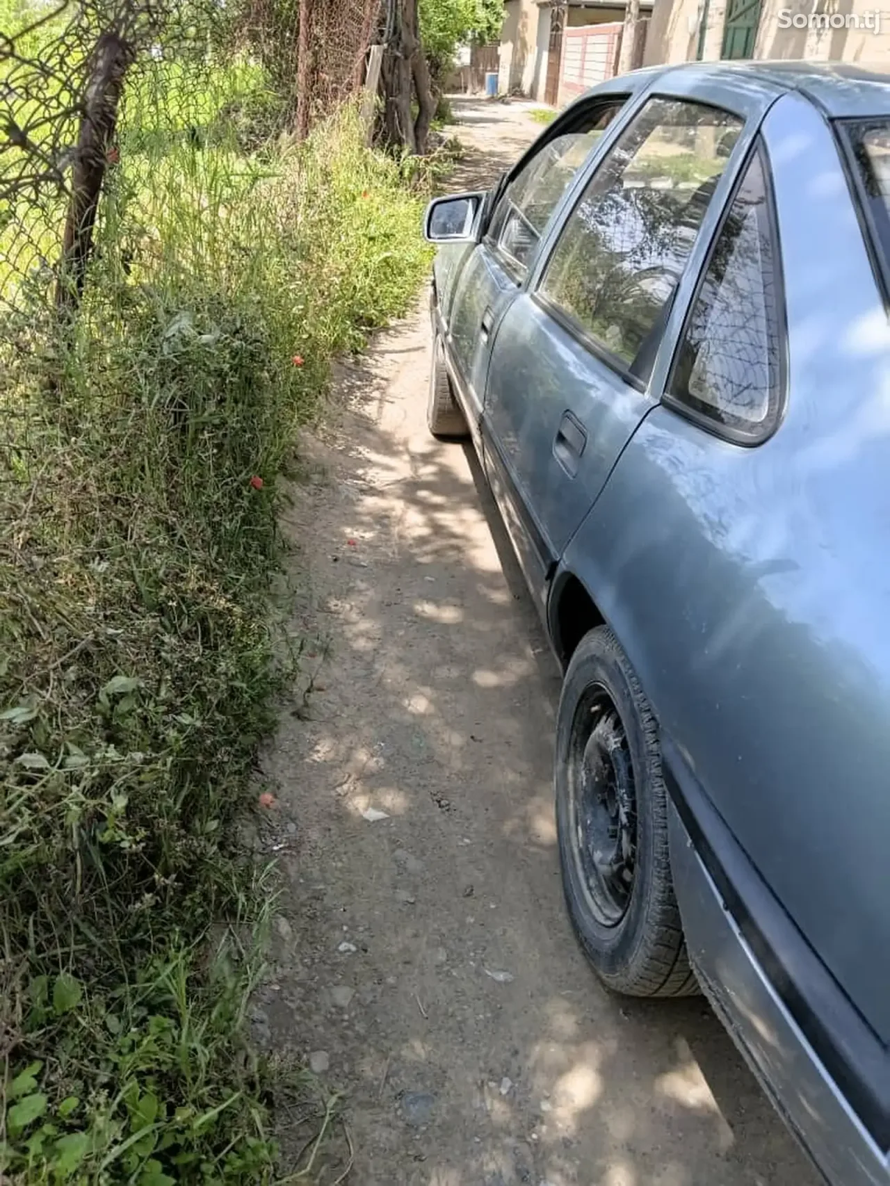 Opel Vectra C 1992 · 1.6 MT