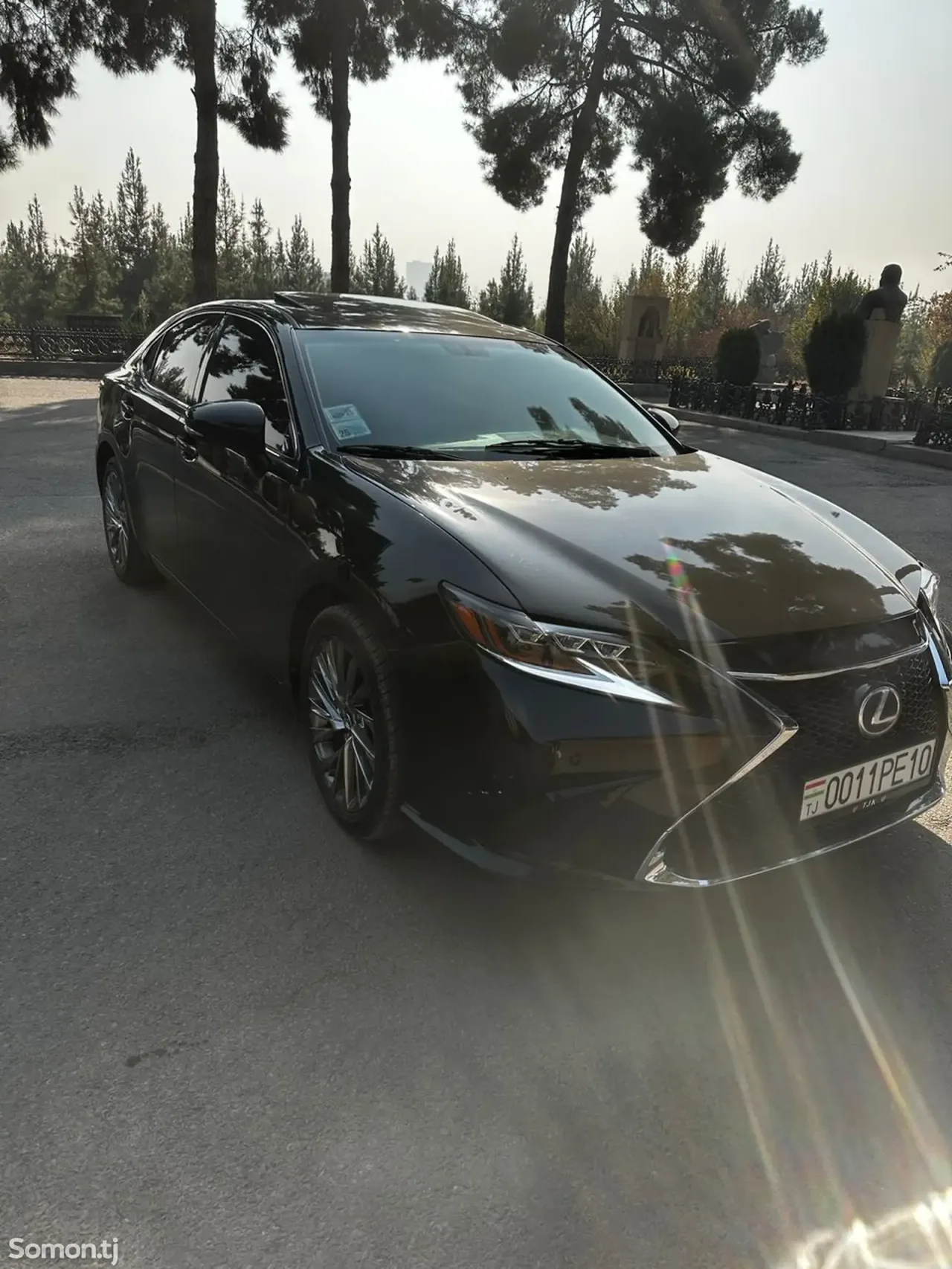 Lexus ES series 2014 · 3.0 AT