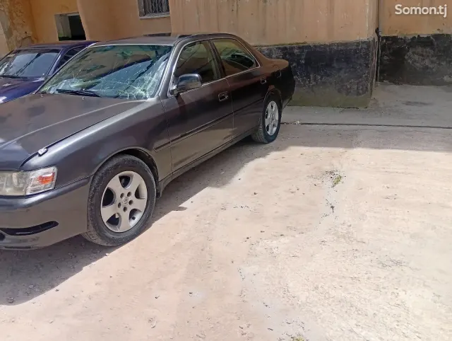 Toyota Cresta 1998 · 2.5 AT