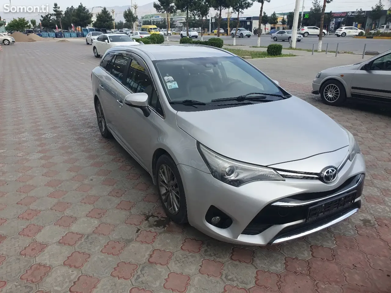 Toyota Avensis 2016 · 1.8 AT