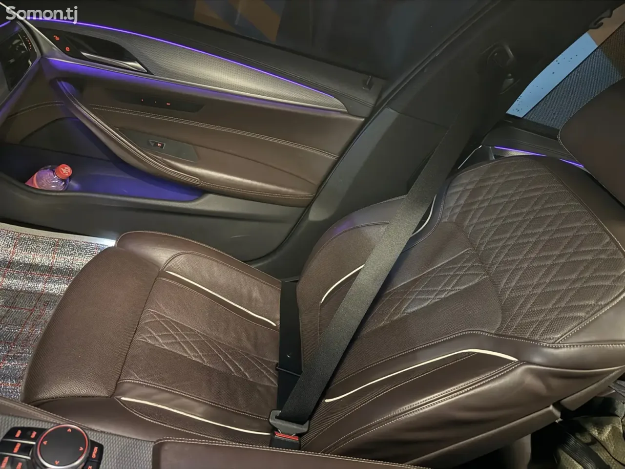 BMW 5 series 2019 · 2.0 AT