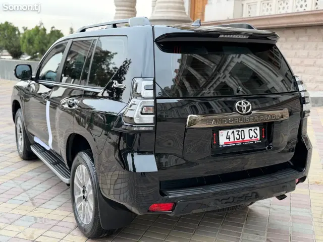 Toyota Land Cruiser Prado 2022 · 4.0 AT