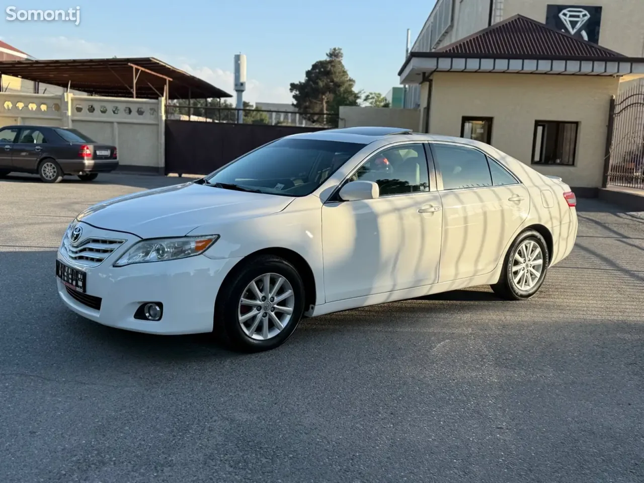 Toyota Camry 2011 · 3.5 AT