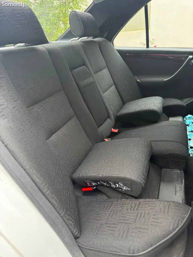Mercedes-Benz C class 1999 · 2.2 AT