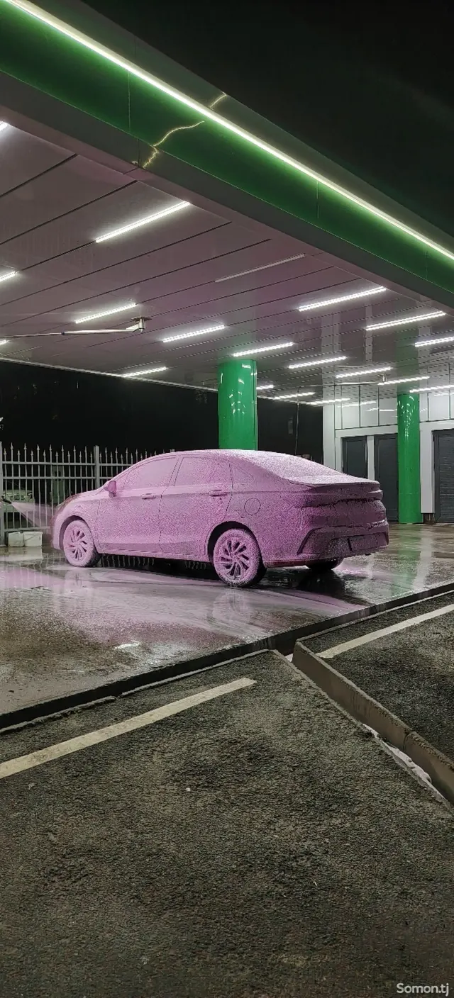 BAIC U5 Plus 2025 · AT