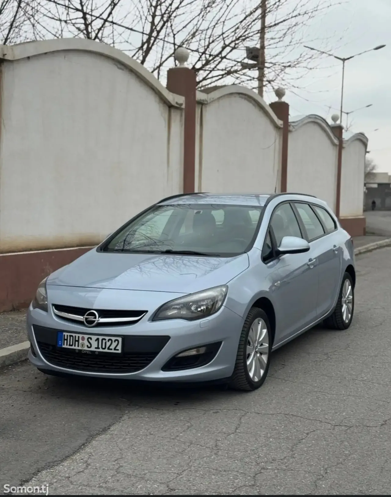 Opel Astra J 2014 · 1.4 MT