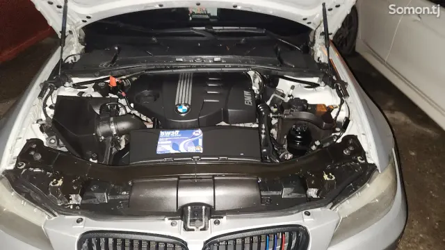 BMW 3 series 2009 · 2.0 AT