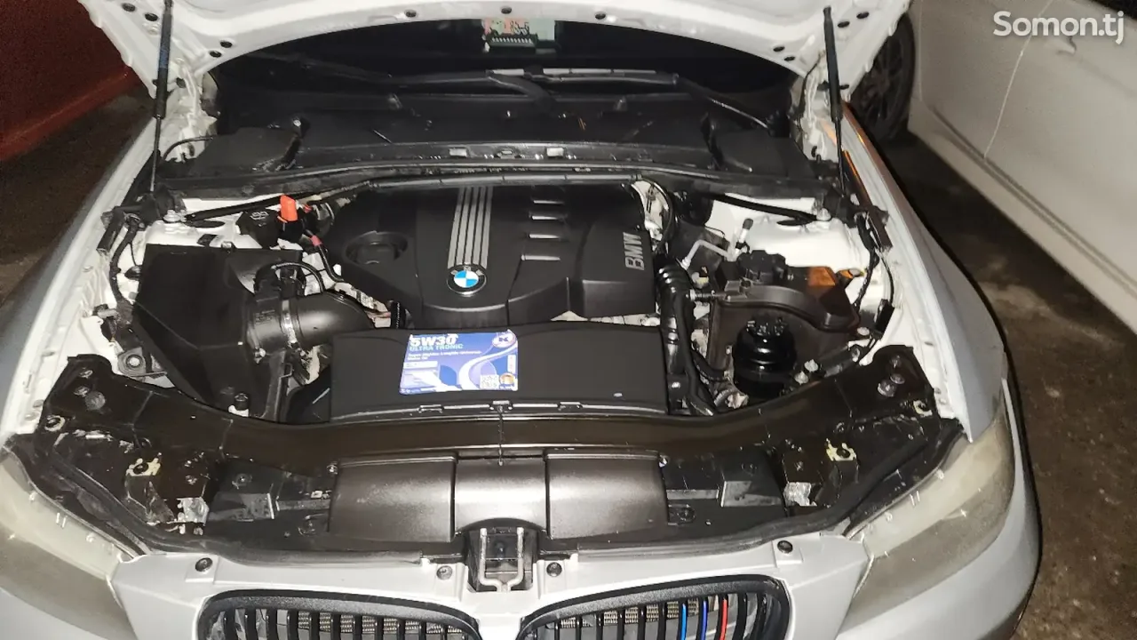 BMW 3 series 2009 · 2.0 AT